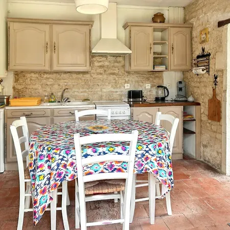 Maison De Charme A Sigogne, Proche De Cognac, Barbecue Inclus. Sigogne