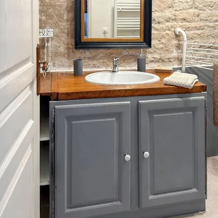 Maison De Charme A Sigogne, Proche De Cognac, Barbecue Inclus. Semesterbostad